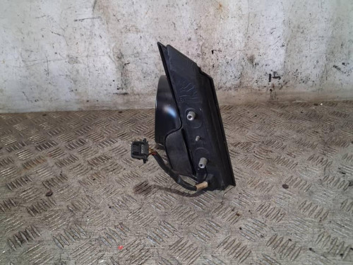 RETROVISOR IZQUIERDO 