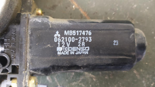 ELEVALUNAS TRASERO DERECHO Mitsubishi MONTERO (V20/V40) 