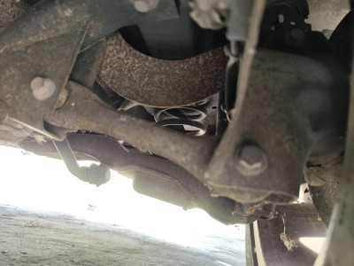 BRAZO SUSPENSION TRASERO IZQUIERDO