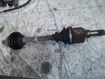 TRANSMISION DELANTERA IZQUIERDA