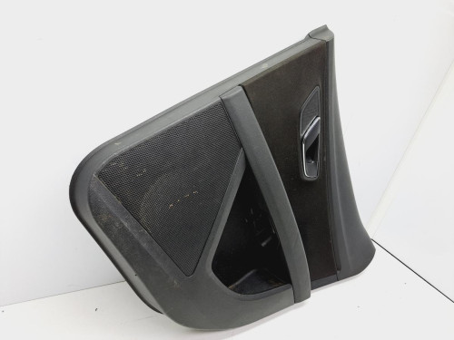 GUARNECIDO PUERTA TRASERA DERECHA Seat LEON (5F1) 
