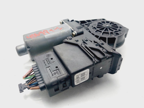 MOTOR ELEVALUNAS TRASERO IZQUIERDO Skoda SUPERB (3U4) 