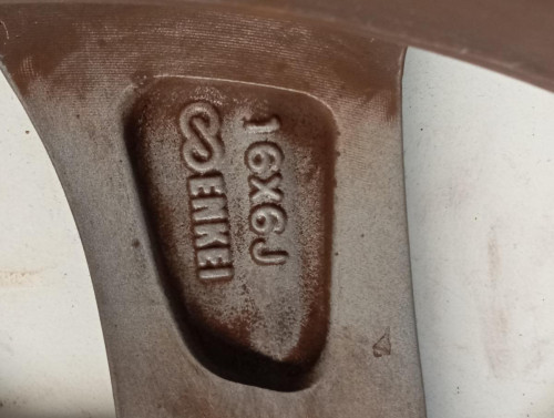  LLANTA, SUZUKI, SWIFT (AZ) 