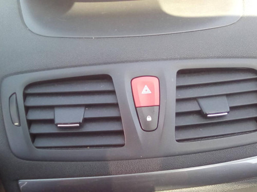  RENAULT MEGANE III COUPE 