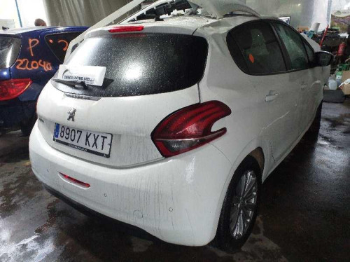  PEUGEOT 208 (P2) 