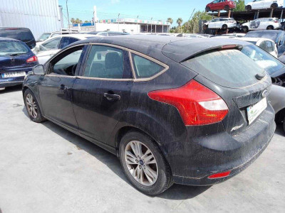 FORD FOCUS BERLINA (CB8)