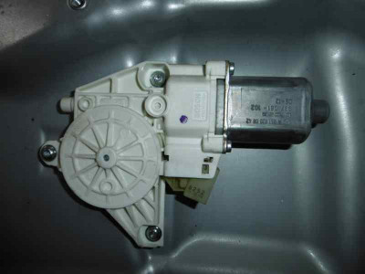 ELEVALUNAS DELANTERO DERECHO, MERCEDES-BENZ, CLASE ML (BM 164)