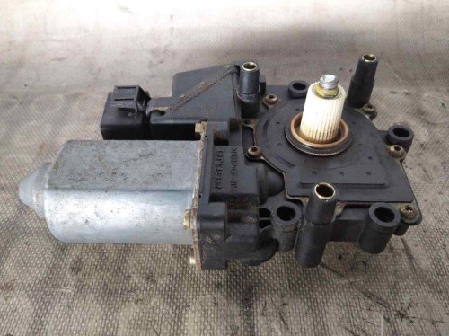 MOTOR ELEVALUNAS TRASERO IZQUIERDO Audi A4 BERLINA (B5) 