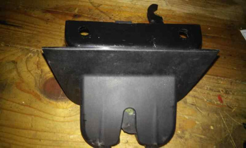 CERRADURA MALETERO / PORTON 