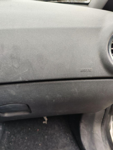 AIRBAG DELANTERO DERECHO OPEL CORSA D 