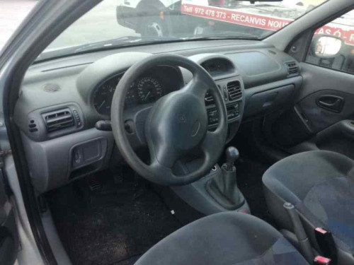 RENAULT CLIO II FASE I (B/CB0) — автомобиль-донор на запчасти 