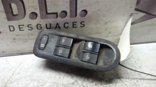 MANDO ELEVALUNAS DELANTERO IZQUIERDO Renault MEGANE II GRANDTOUR 