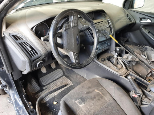  FORD FOCUS BERLINA (CEW) 