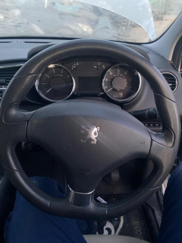 VOLANTE PEUGEOT 3008 
