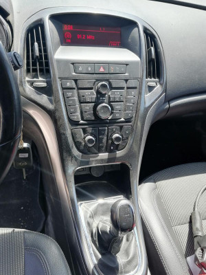 OPEL ASTRA J BERLINA 5P