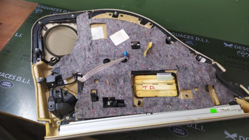 GUARNECIDO PUERTA TRASERA DERECHA Mercedes-Benz CLASE E (BM 211) BERLINA 