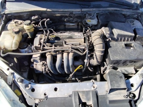 FORD FOCUS BERLINA (CAK) — vehículo donante para recambios 