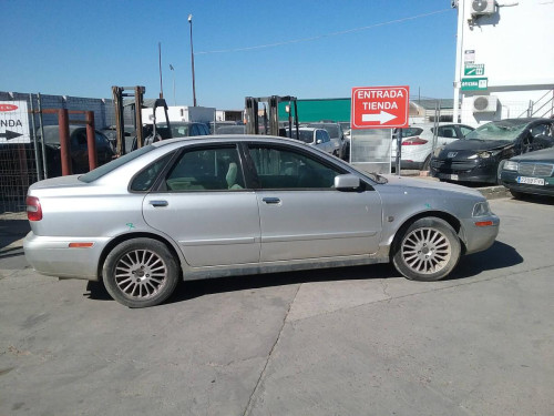  VOLVO S40 BERLINA 