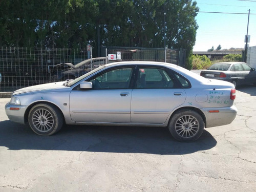  VOLVO S40 BERLINA 