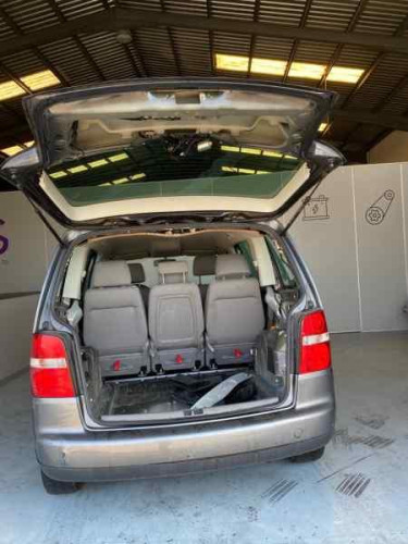  VOLKSWAGEN TOURAN (1T1) 