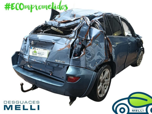 TOYOTA RAV4 (A3) — vehículo donante para recambios 
