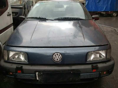 VOLKSWAGEN PASSAT BERLINA (312)