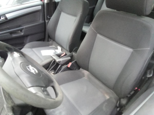 OPEL ZAFIRA B — vehículo donante para recambios 