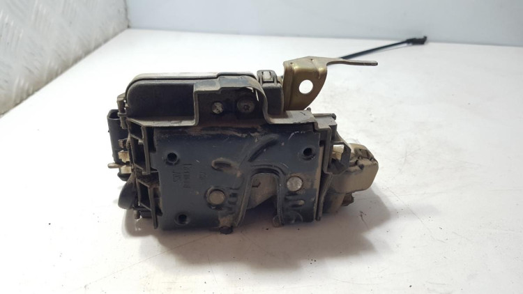 CERRADURA PUERTA DELANTERA IZQUIERDA Seat Cordoba Berlina (6K2)(11.1993->)