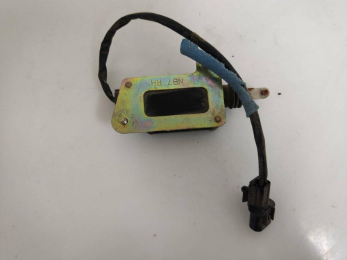  MOTOR CIERRE CENTRALIZADO DELANTERO DERECHO 
