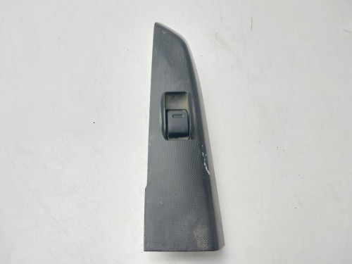 MANDO ELEVALUNAS TRASERO IZQUIERDO TOYOTA HILUX (KUN) 