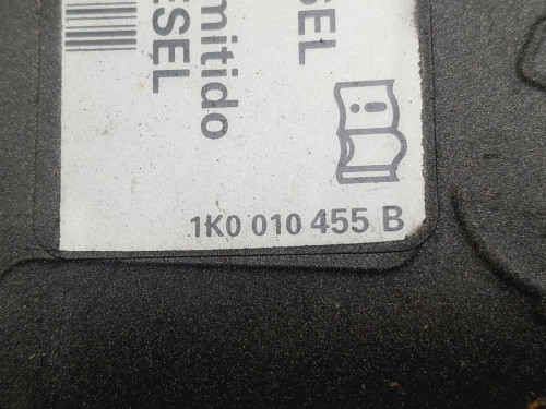 TAPA EXTERIOR COMBUSTIBLE Seat LEON (1P1) 