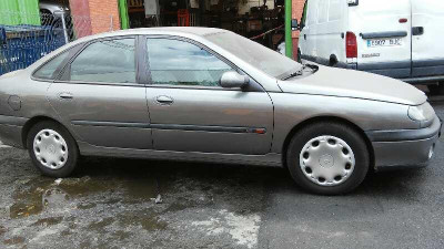 RENAULT LAGUNA (B56)