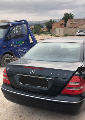 MERCEDES-BENZ CLASE E (BM 211) BERLINA