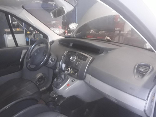 RENAULT SCENIC II (JM) — vehículo donante para recambios 