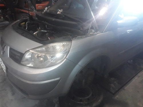 RENAULT SCENIC II (JM) — vehículo donante para recambios 