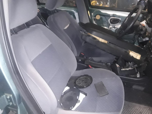 PEUGEOT 406 BERLINA (S1/S2) — vehículo donante para recambios 