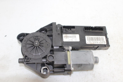 MOTOR ELEVALUNAS DELANTERO IZQUIERDO