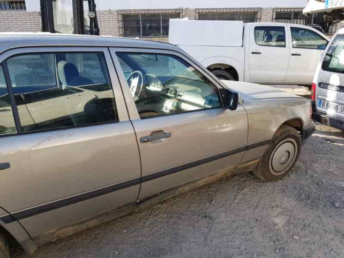 MERCEDES-BENZ CLASE 124 (BM 124) BERLINA — автомобиль-донор на запчасти 