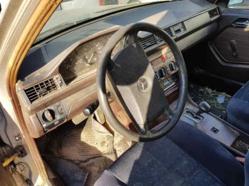 MERCEDES-BENZ CLASE 124 (BM 124) BERLINA — автомобиль-донор на запчасти 