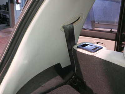 CINTURON SEGURIDAD TRASERO IZQUIERDO