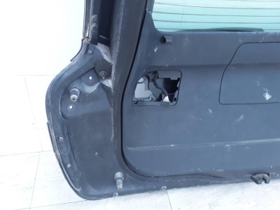 PORTON TRASERO