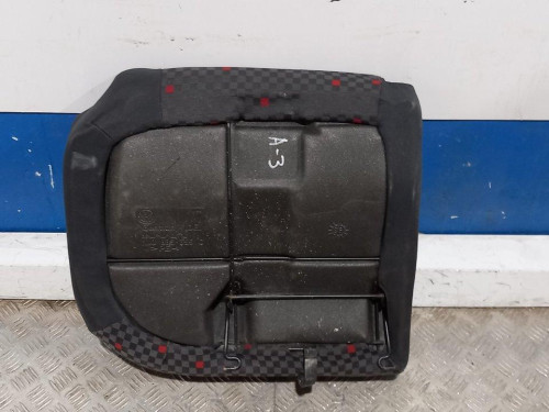  ASIENTO TRASERO 