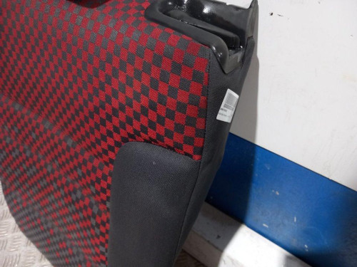  ASIENTO TRASERO 
