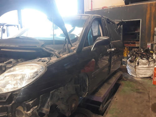  CITROEN C8 