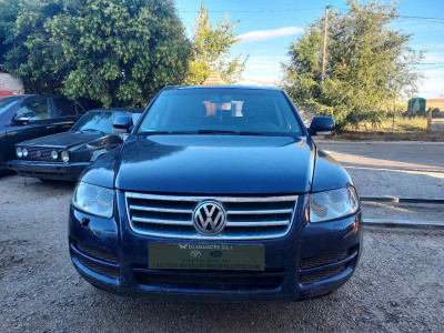 VOLKSWAGEN TOUAREG (7LA)