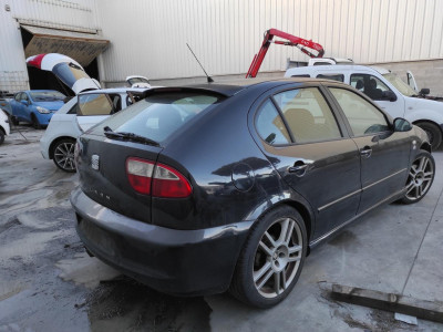SEAT LEON (1M1)