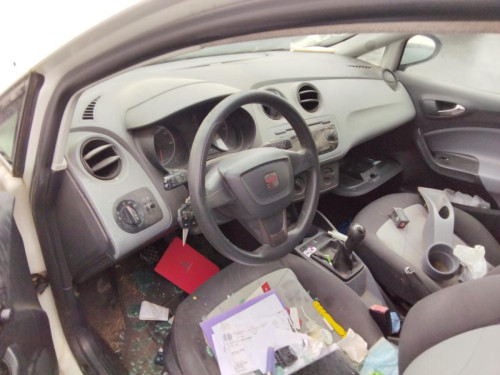 SEAT IBIZA ST (6J8) 