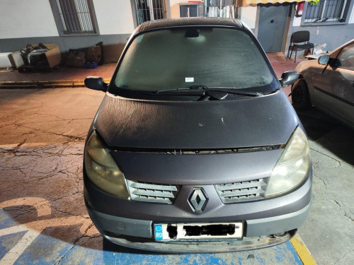 RENAULT SCENIC II (JM) — автомобиль-донор на запчасти 