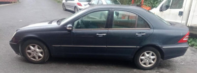 MERCEDES-BENZ CLASE C (BM 203) BERLINA