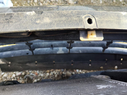 REFUERZO PARAGOLPES DELANTERO used